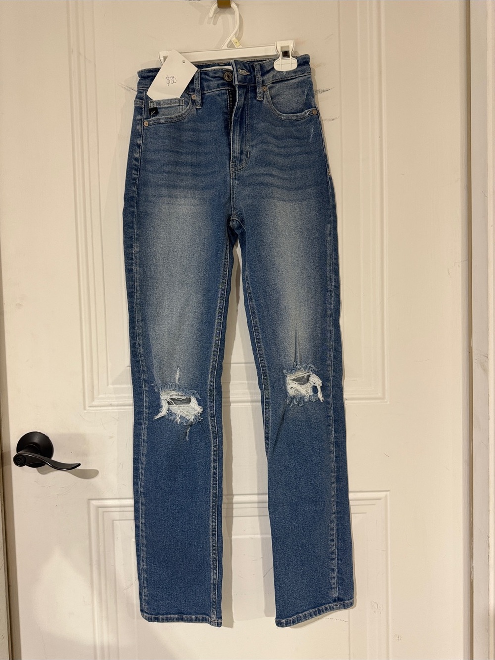 Kancan Women's Straight Leg Ripped Jeans - Blue